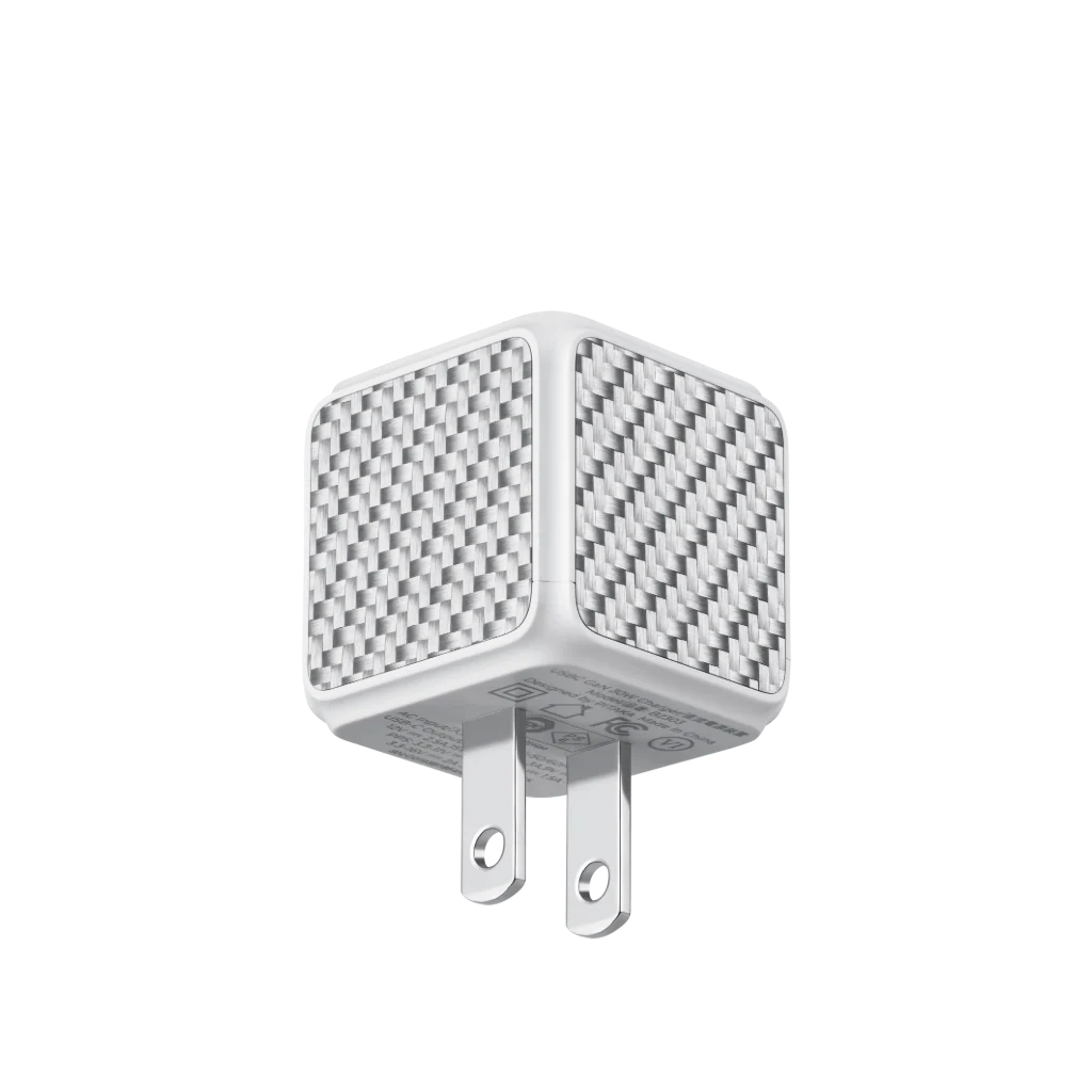 30W Charger or C-C Cable - Image 16