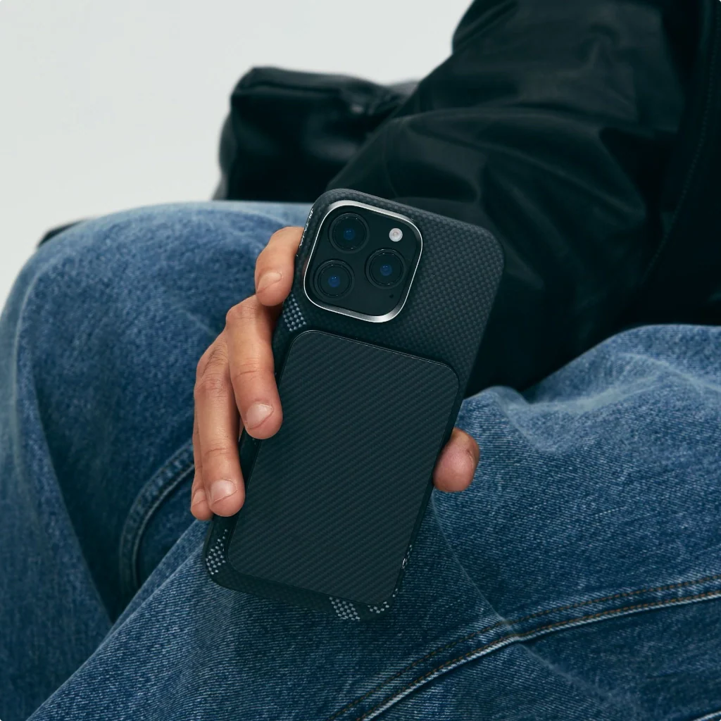 Re-TROS Collaborative Phone Cases - Image 32