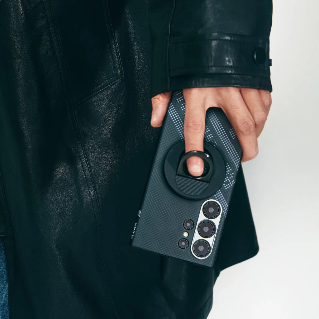 Re-TROS Collaborative Phone Cases - Image 35